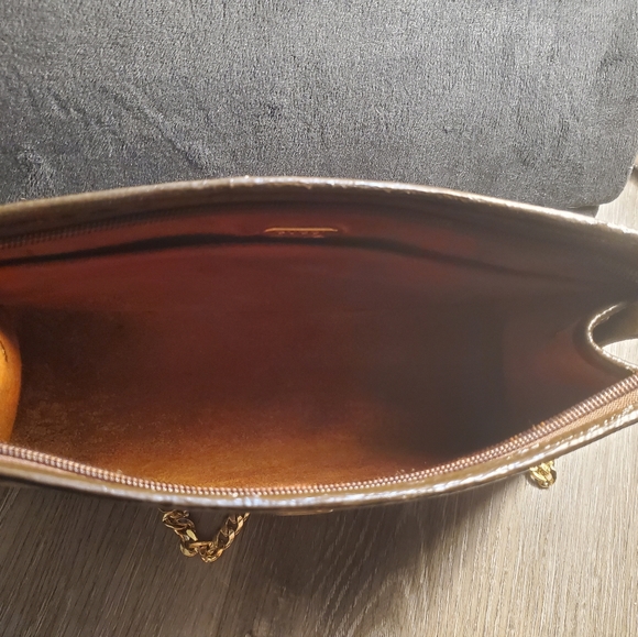 **SOLD**Authentic Gucci handbag - Picture 10 of 13